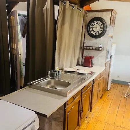 Domaine De L'inattendu Apartamento Estissac